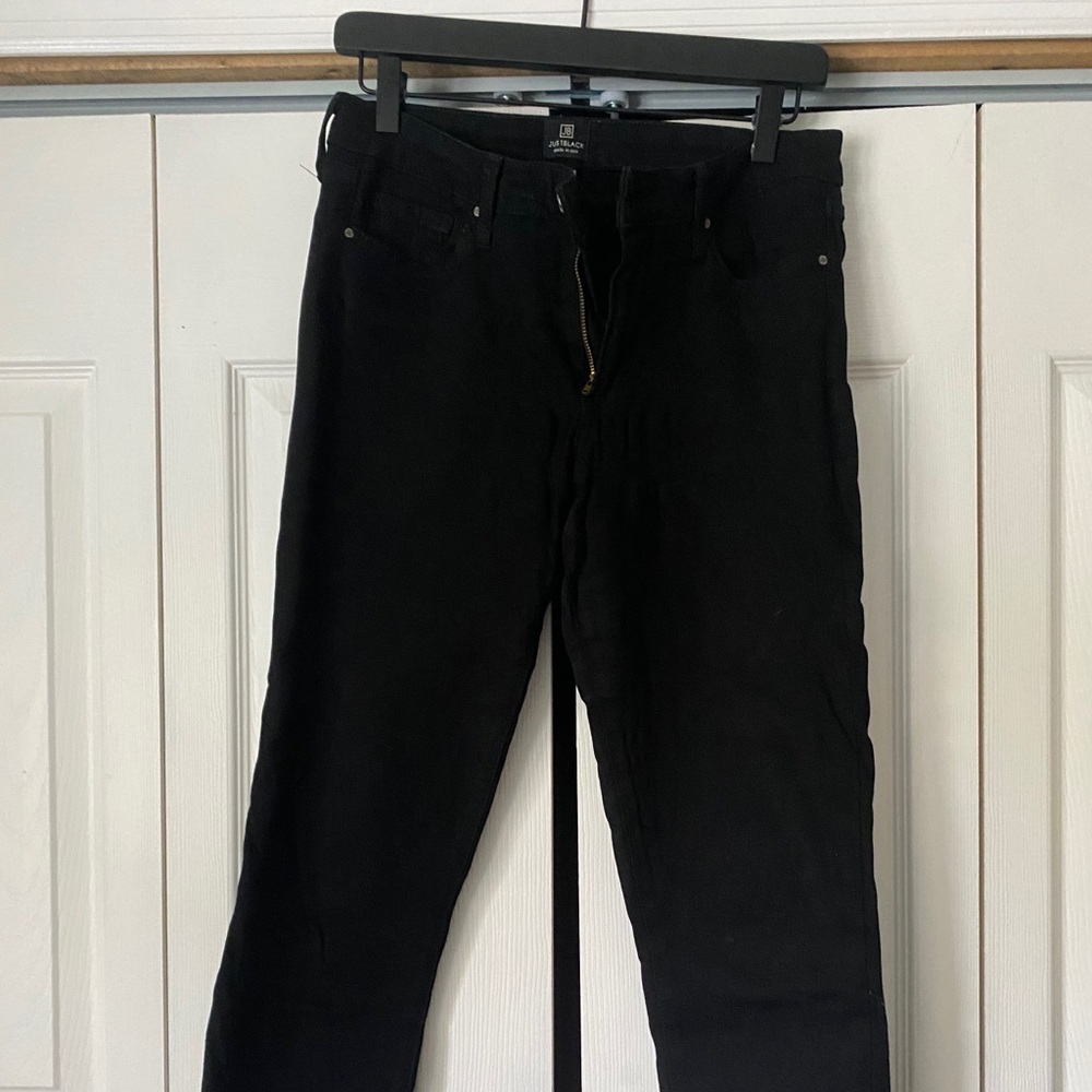 Just Black. Skinny jeans
